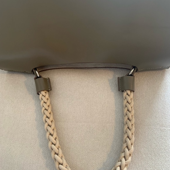 LIA NUMA Structured Italian Leather Crossbody Shoulder Bag - Picture 10 of 12